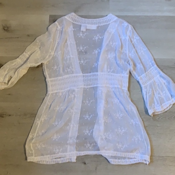 SOFT SURROUNDINGS White Floral Blouse‎ embroidered - Picture 3 of 16